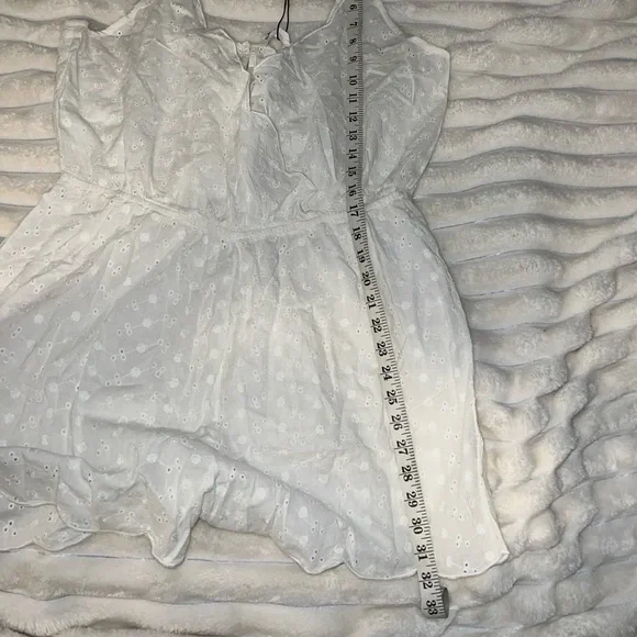 White Eyelet Romper XL - Picture 9 of 12